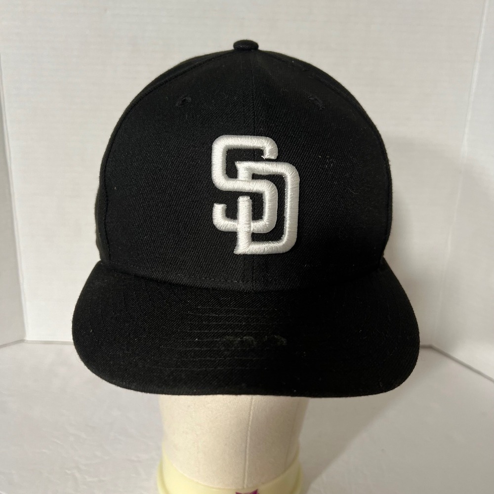 New Era 9FIFTY San Diego Padres Snapback Hat Black White SD Logo